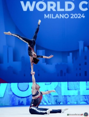 esibizioni acro sfe01803 copia simone ferraro ph